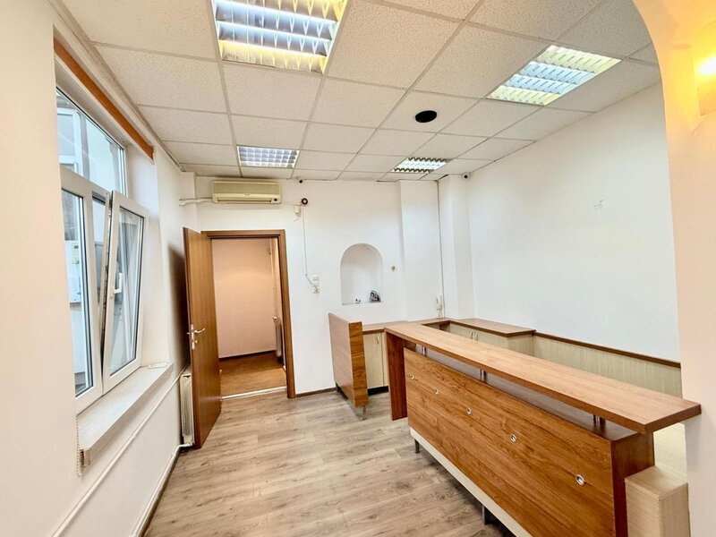 Mosilor-Foisorul de Foc, vila (D+P+E1+M) birou, clinica, after school etc.