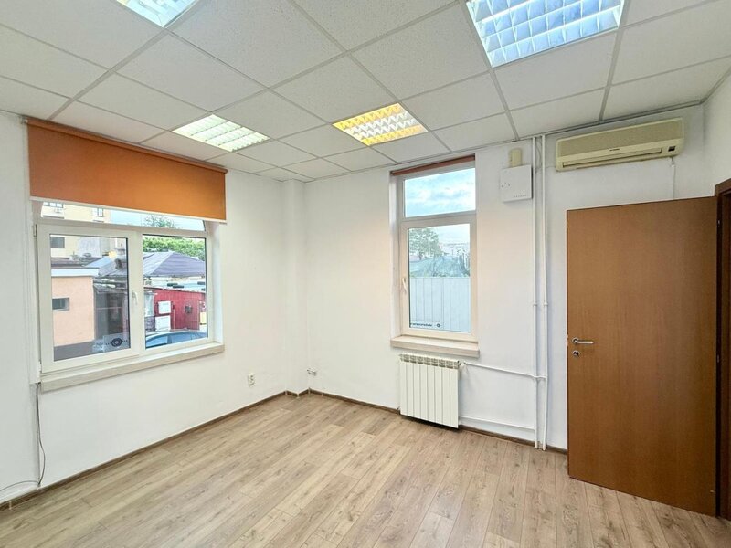 Mosilor, Foisorul de Foc, vila (D+P+E1+M) birou, clinica, after school etc.