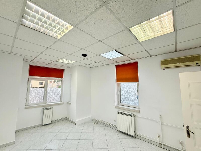 Mosilor-Foisorul de Foc, vila (D+P+E1+M) birou, clinica, after school etc.